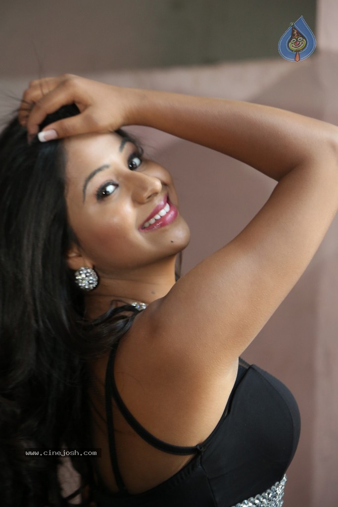 Manali Rathode Latest Stills - 52 / 95 photos
