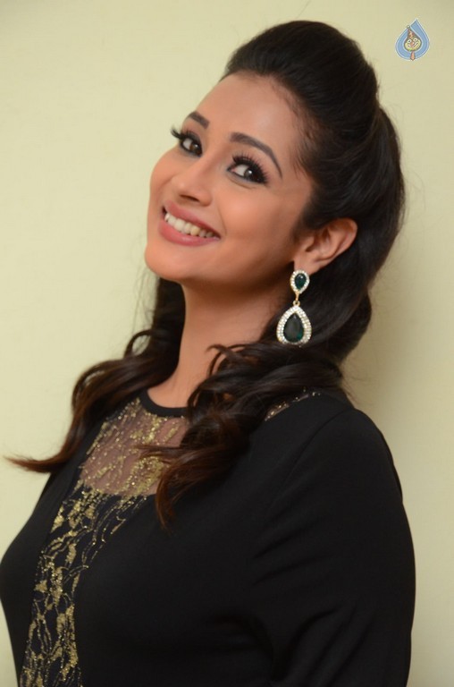 Manasa New Photos - 19 / 21 photos