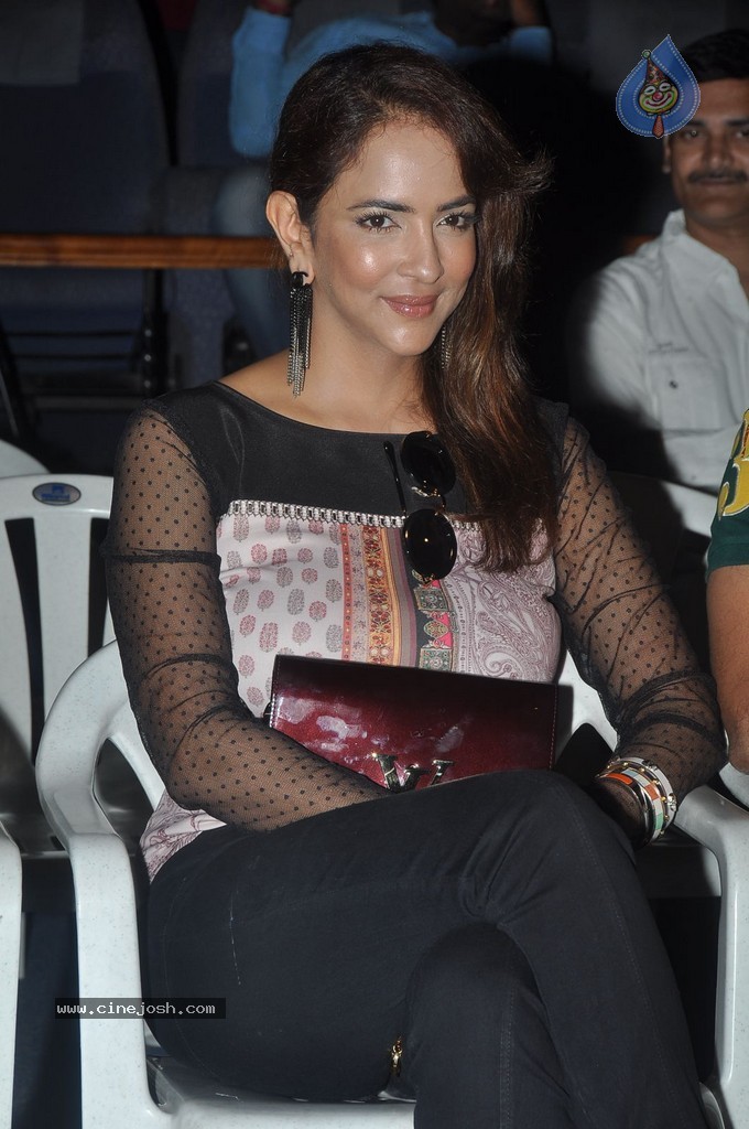 Manchu Lakshmi Latest Gallery - 85 / 118 photos