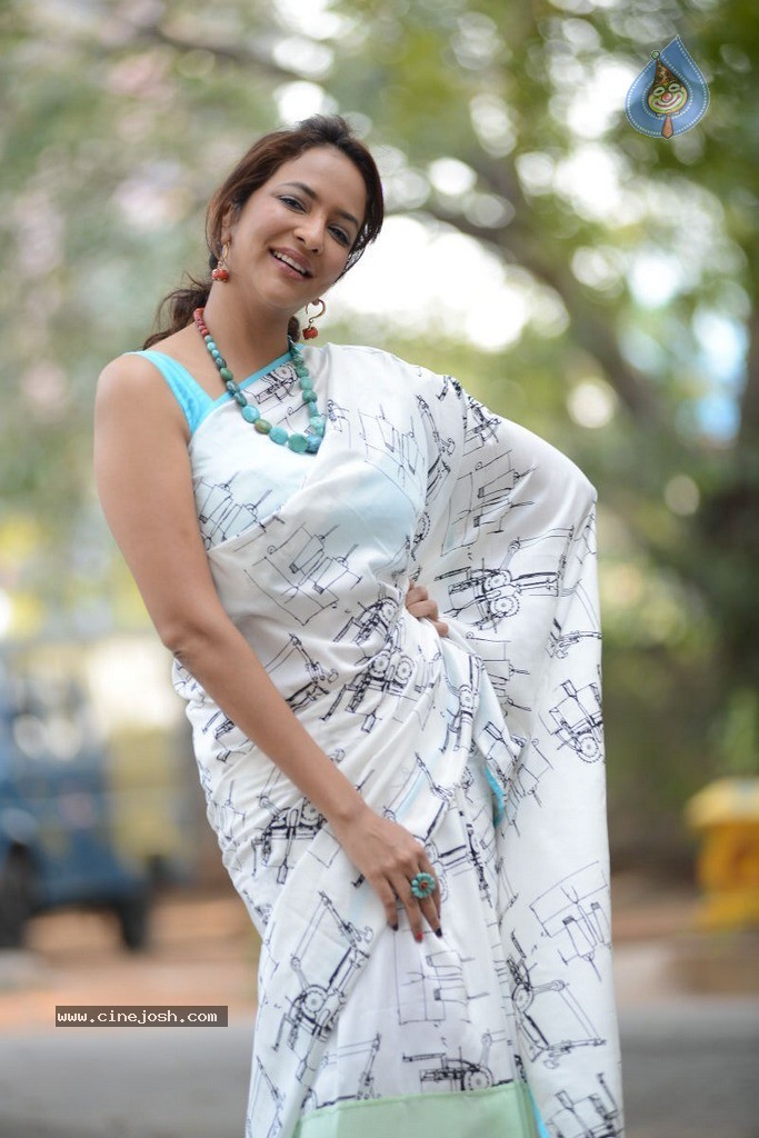 Manchu Lakshmi New Photos - 27 / 60 photos