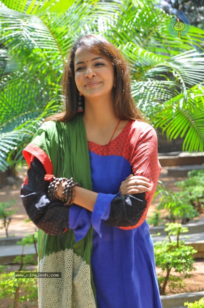 Manchu Lakshmi Prasanna New Photos - 22 / 45 photos