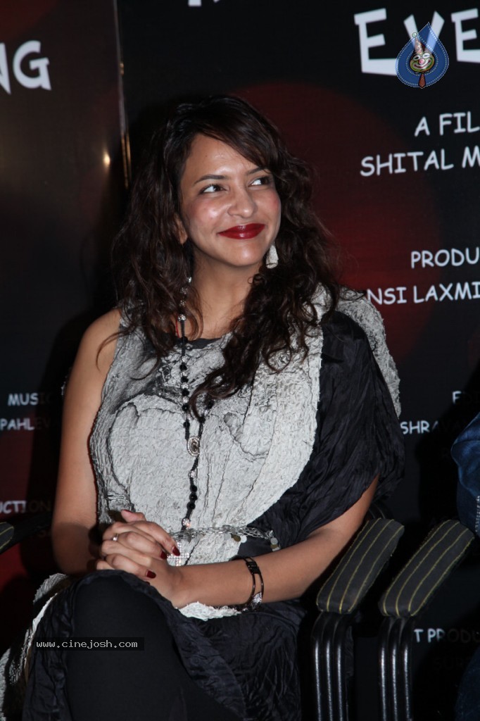 Manchu Lakshmi Prasanna Photos - 22 / 30 photos