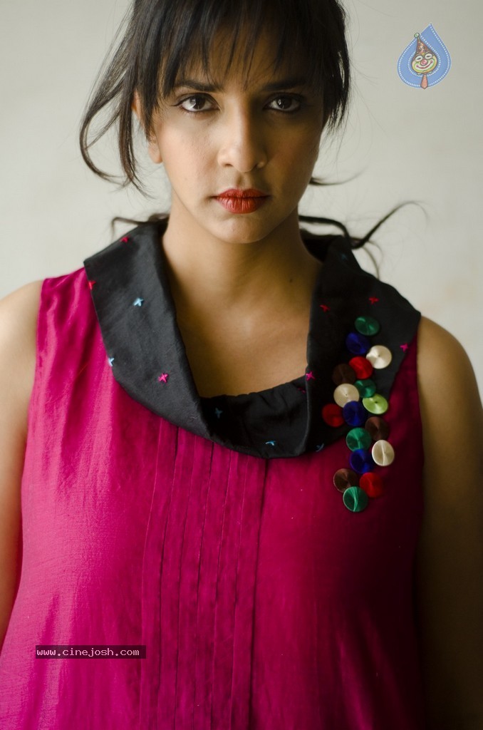 Manchu Lakshmi Prasanna Photos - 2 / 71 photos