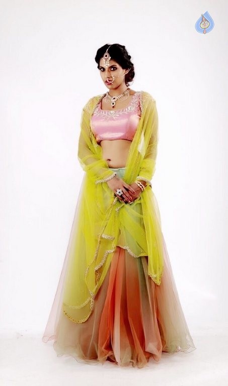 Manisha Pillai Latest Photos - 19 / 52 photos