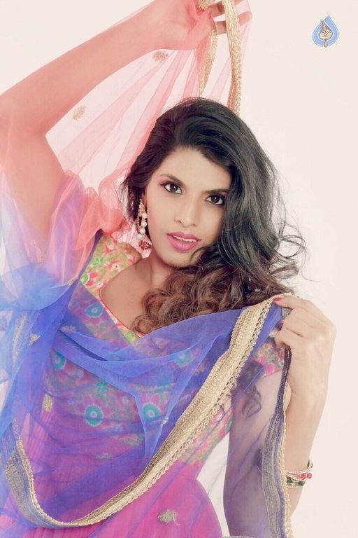 Manisha Pillai Latest Photos - 30 / 52 photos