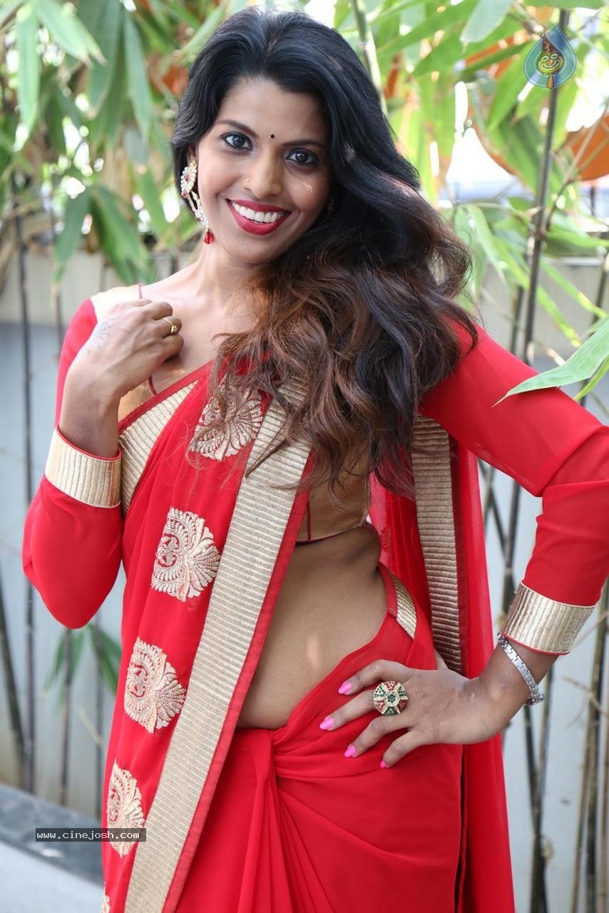 Manisha Pillai Stills - 5 / 45 photos