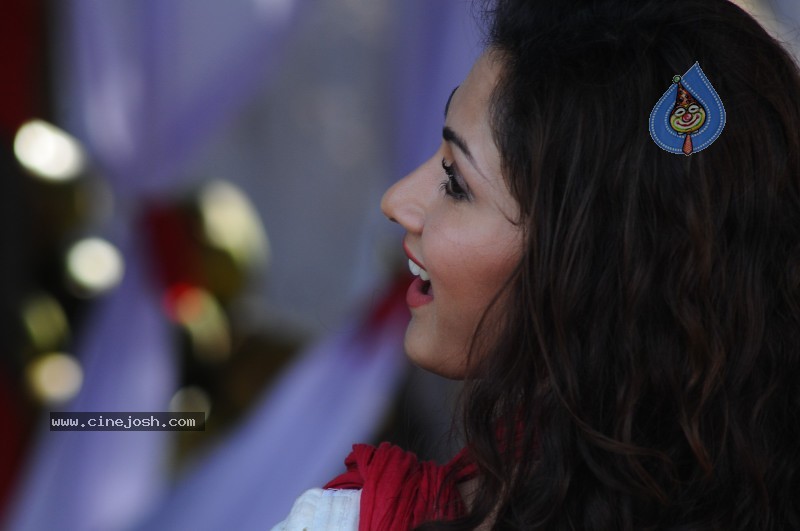 Manjari Phadnis Stills - 137 / 166 photos