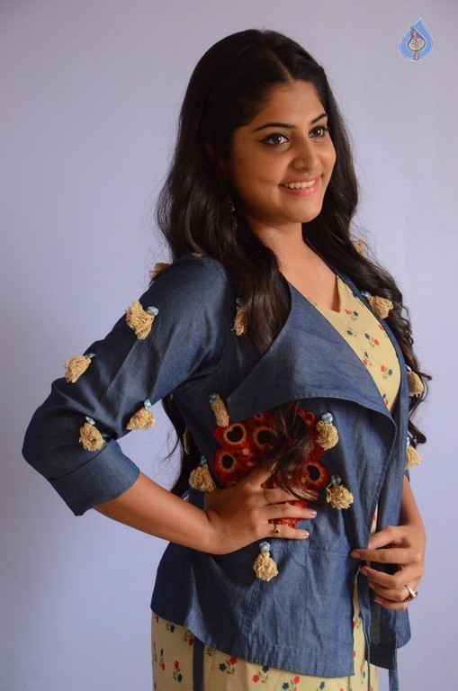 Manjima Mohan Latest Photos - 14 / 42 photos