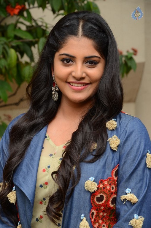 Manjima Mohan Latest Photos - 19 / 42 photos