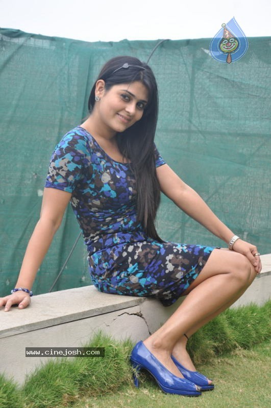 Manjulika Latest Stills - 29 / 96 photos
