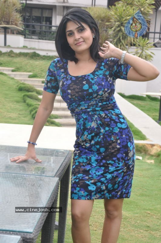 Manjulika Latest Stills - 34 / 96 photos
