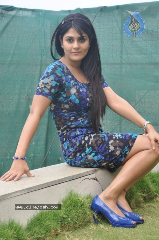 Manjulika Latest Stills - 59 / 96 photos