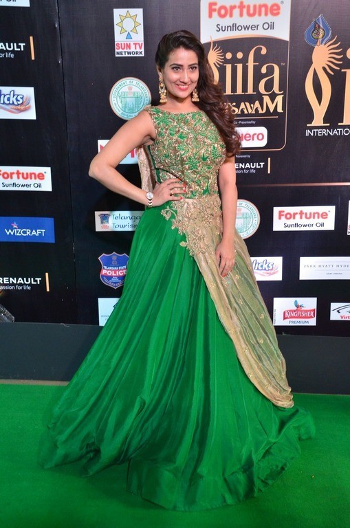 Manjusha at IIFA 2017 - 2 / 31 photos