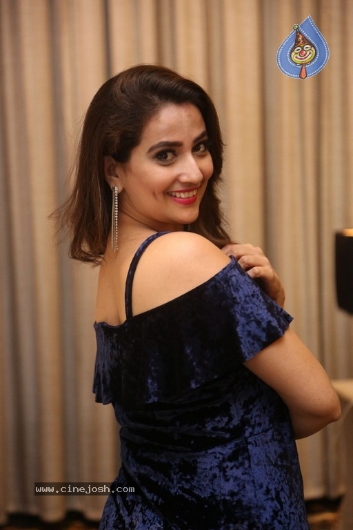 Manjusha Photos - 19 / 40 photos