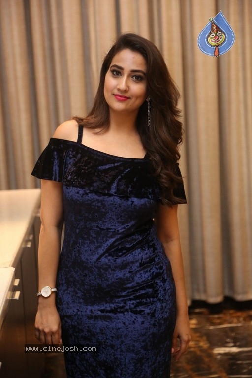 Manjusha Photos - 20 / 40 photos