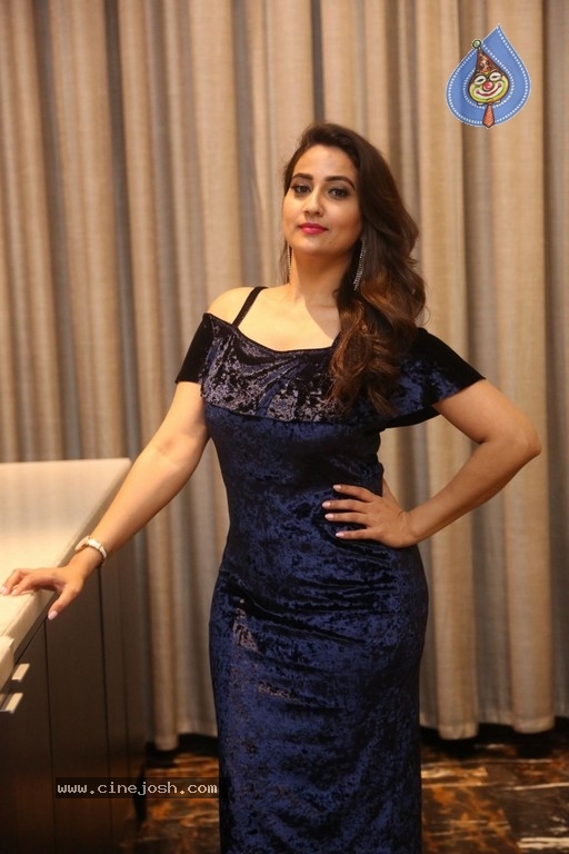 Manjusha Photos - 27 / 40 photos