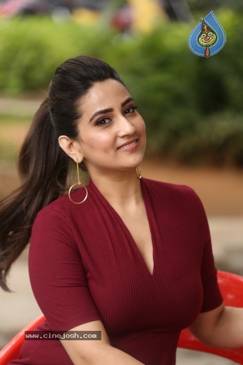 Manjusha Stills - 33 / 34 photos