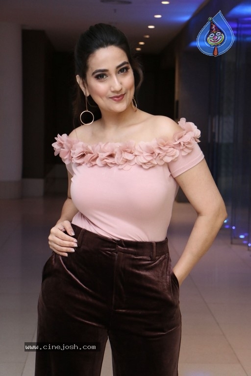 Manjusha Stills - 15 / 20 photos