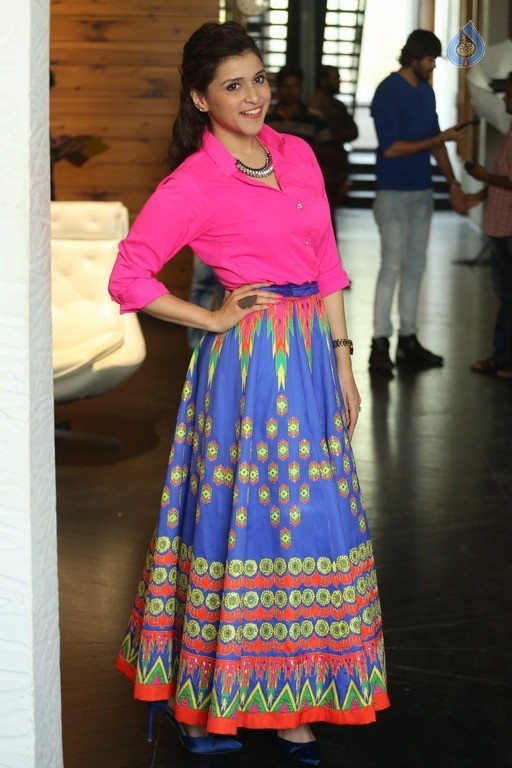 Mannara Chopra Latest Pics - 42 / 42 photos