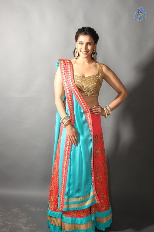 Mannara Chopra Photo Shoot Photos - 25 / 42 photos