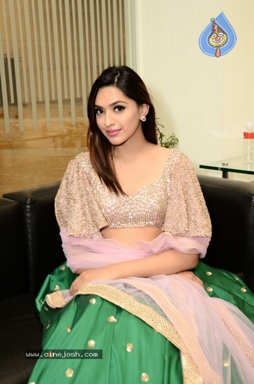 Mannath Singh Photos - 19 / 20 photos