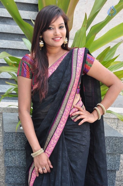Mathrika New Photos - 7 / 35 photos