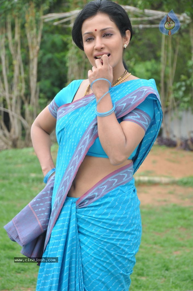 Mayuri Latest Stills - 10 / 69 photos