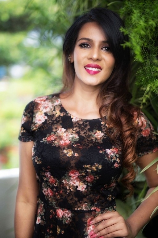 Meera Mitun Stills - 3 / 9 photos