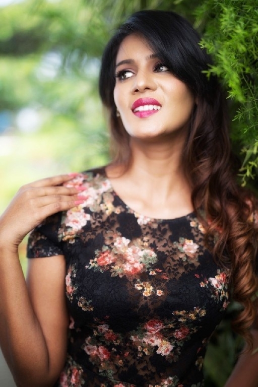 Meera Mitun Stills - 6 / 9 photos