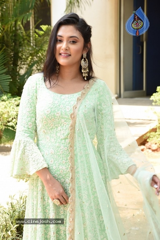 Megha Chowdhury Photos - 21 / 21 photos