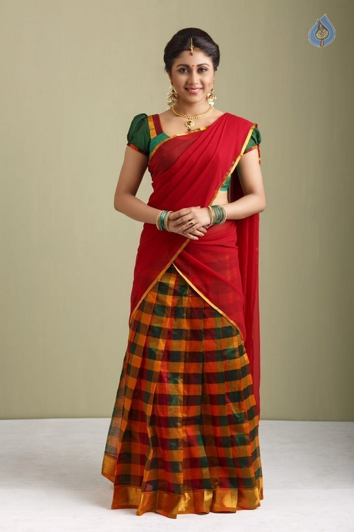 Meghali Photo Shoot Photos - 2 / 6 photos