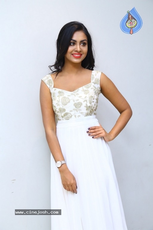 Meghla Mukta Photos - 11 / 11 photos