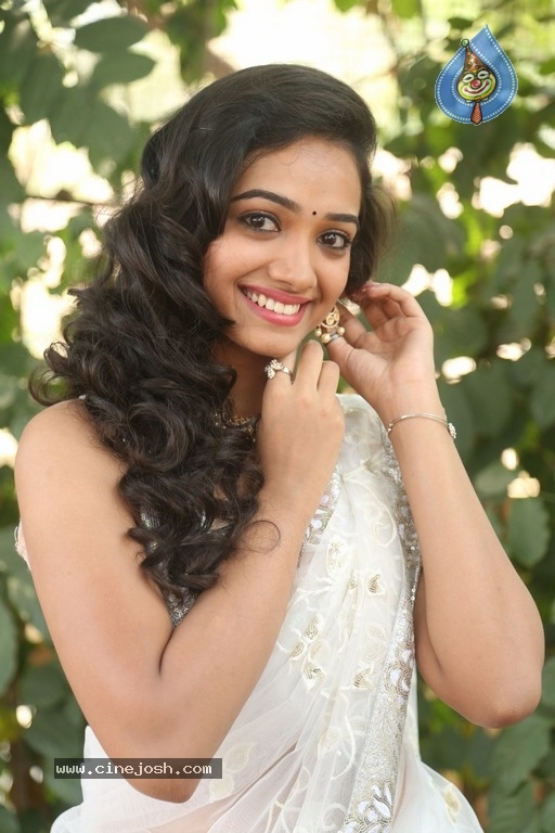 Meghna Mandumula Latest Pics - 4 / 12 photos