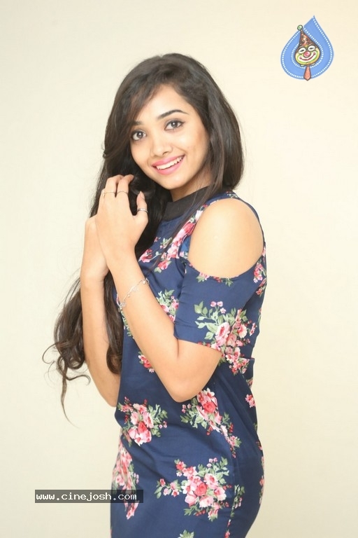 Meghna New Photos - 5 / 19 photos