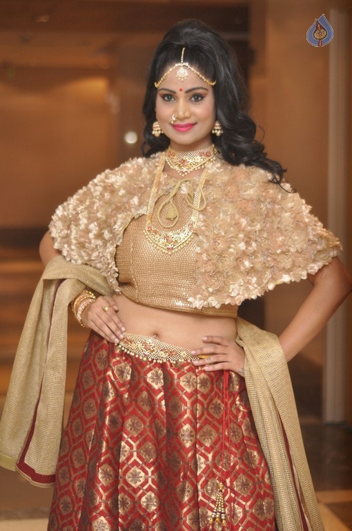 Mehek New Images - 15 / 42 photos