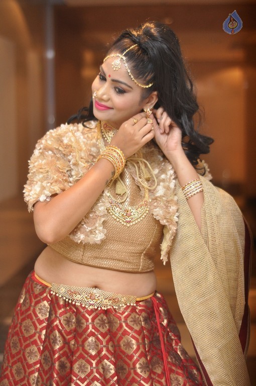 Mehek New Images - 35 / 42 photos