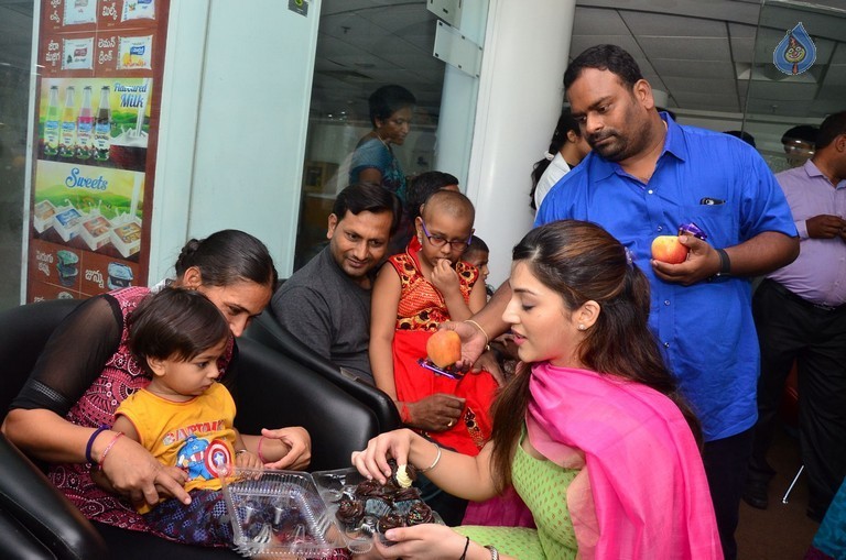 Mehreen Kaur Birthday Celebration Photos - 2 / 17 photos