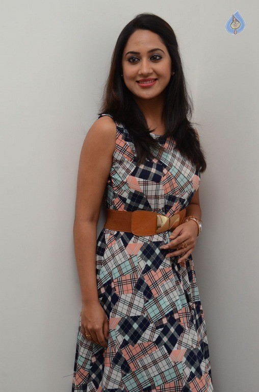 Mia George Latest Gallery - 8 / 42 photos