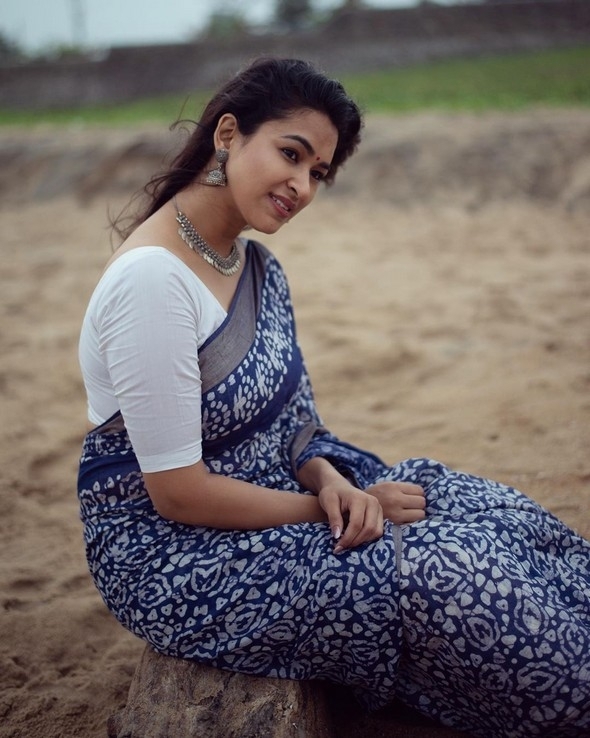 Misha Ghoshal Photos - 20 / 21 photos