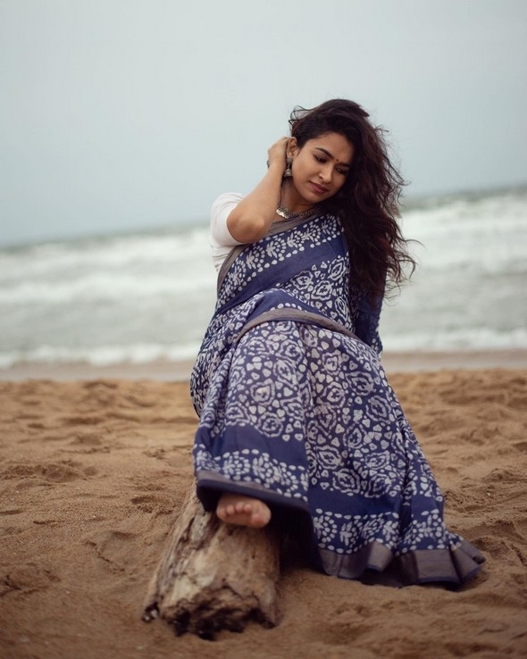 Misha Ghoshal Photos - 21 / 21 photos