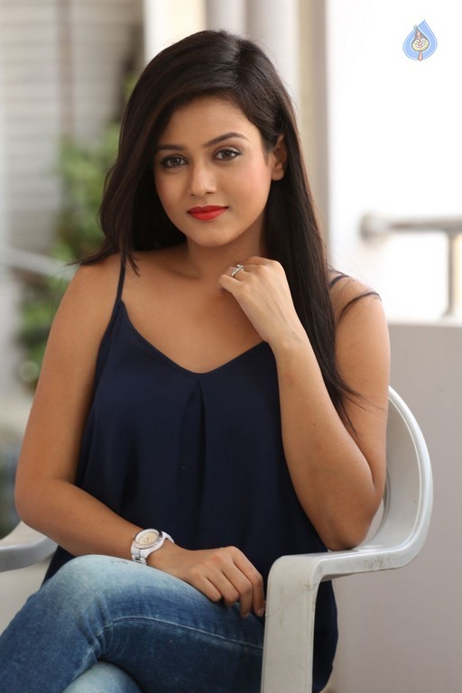 Mishti Chakraborty Images - 14 / 51 photos