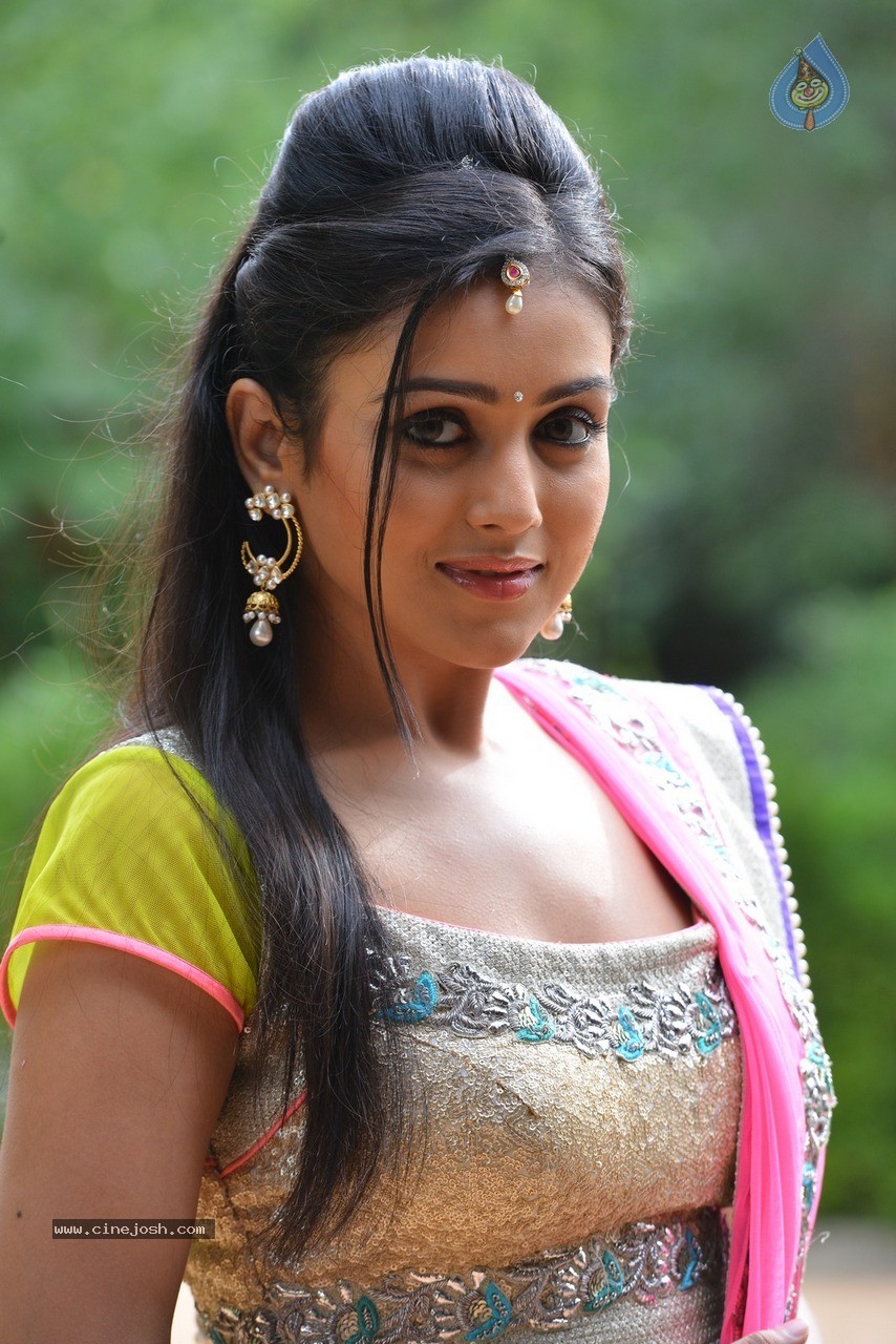 Mishti Chakraborty New Photos - 68 / 90 photos