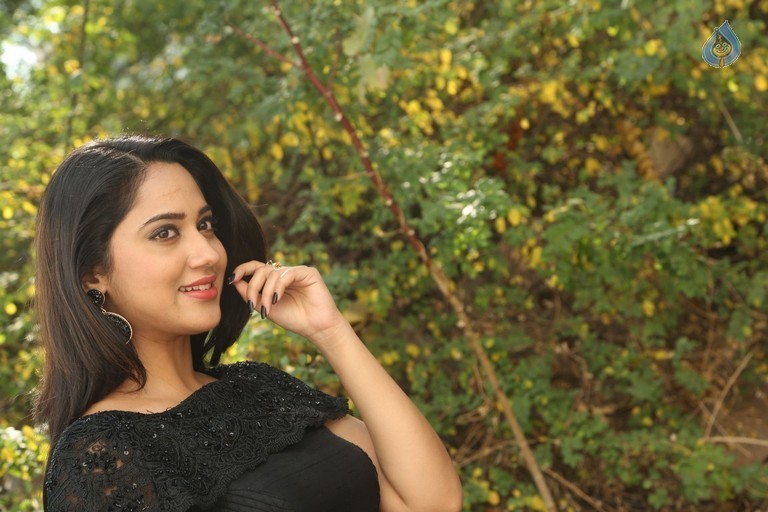Miya George New Gallery - 9 / 62 photos