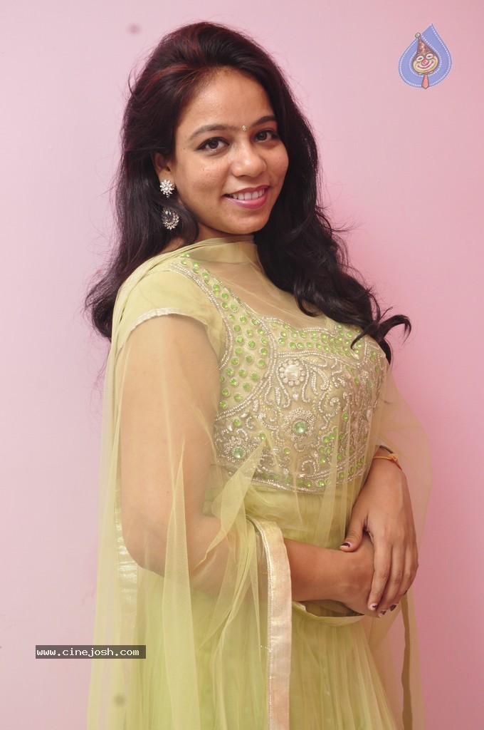 MM Sreelekha Latest Stills - 4 / 9 photos