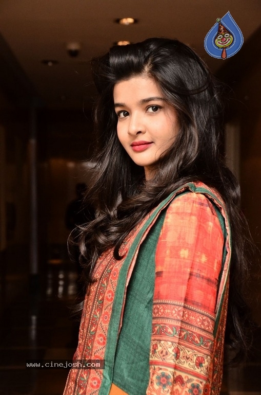 Model Krutika Photos - 5 / 12 photos