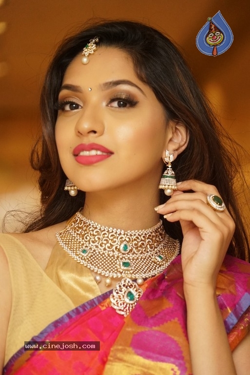 Model Mannat Singh Latest Photos - 39 / 45 photos
