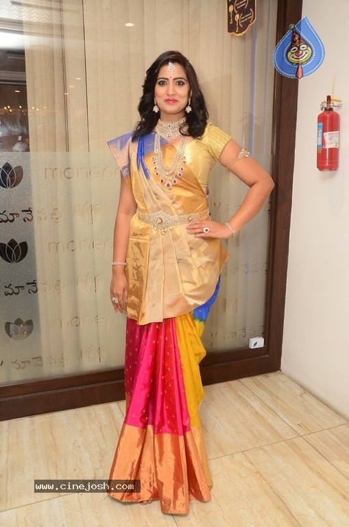 Model Triveni Rao Pics - 11 / 16 photos