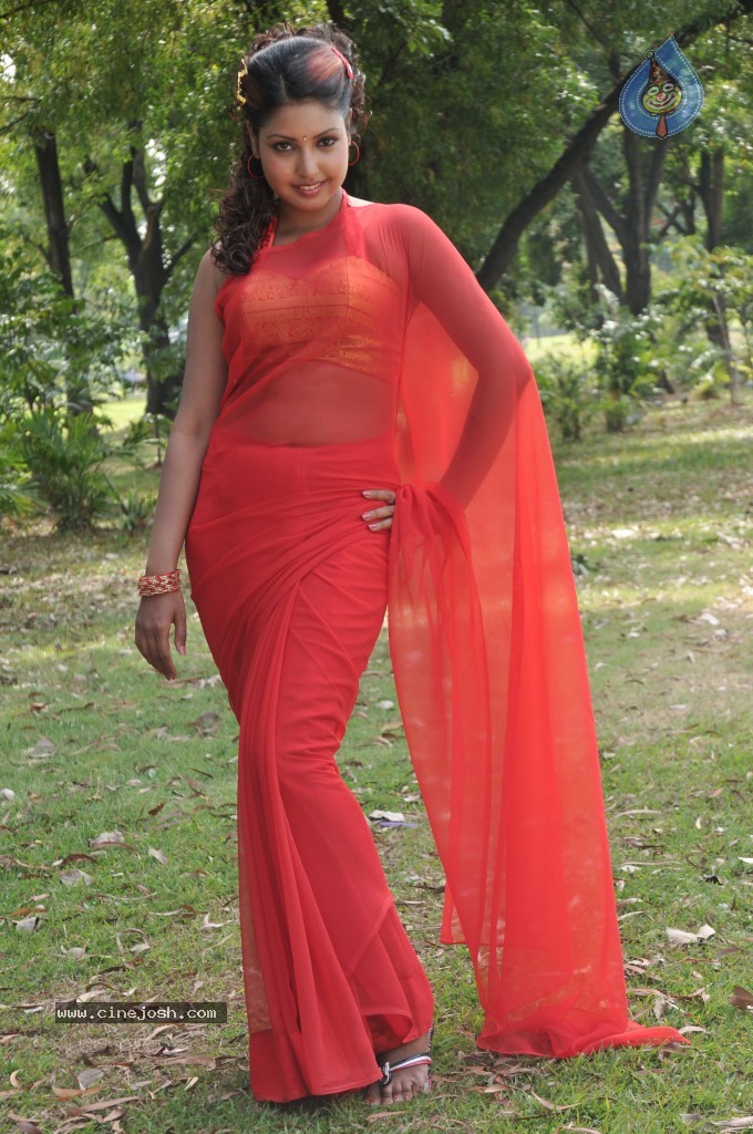 Komal Jha Photos - 36 / 46 photos