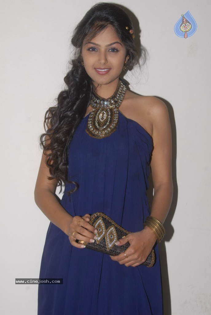 Monal Gajjar Latest Stills  - 6 / 50 photos