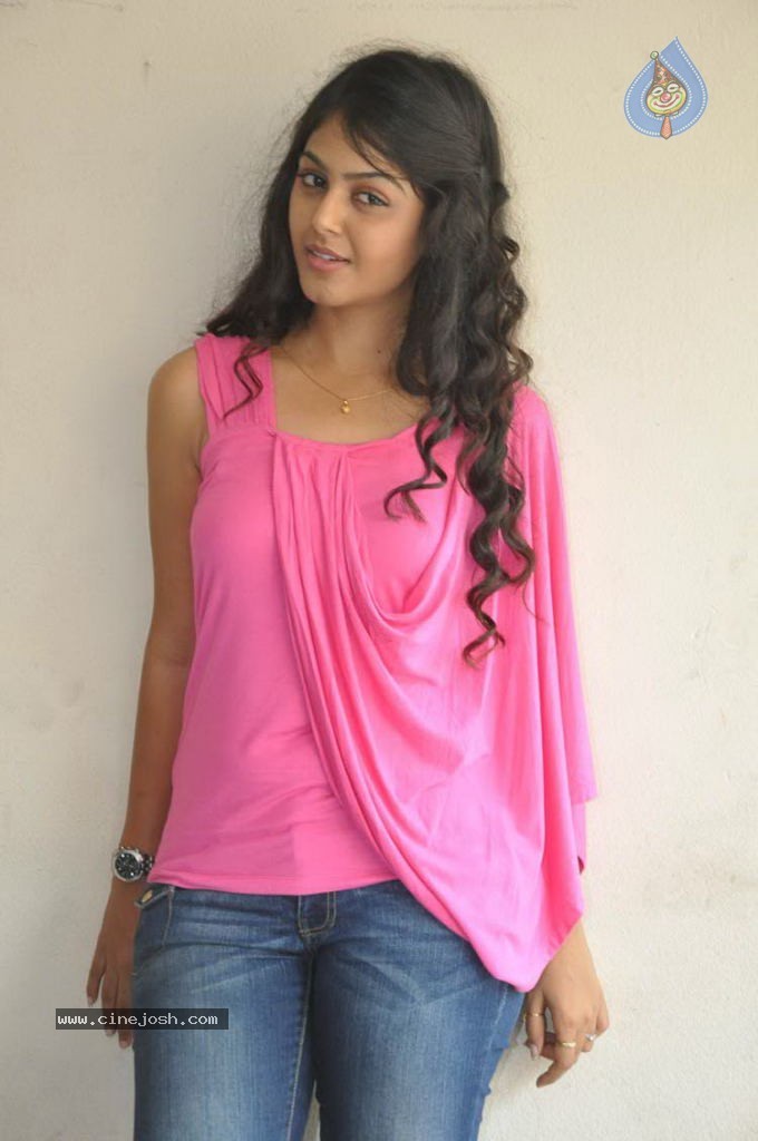 Monal Gajjar Latest Stills - 25 / 67 photos